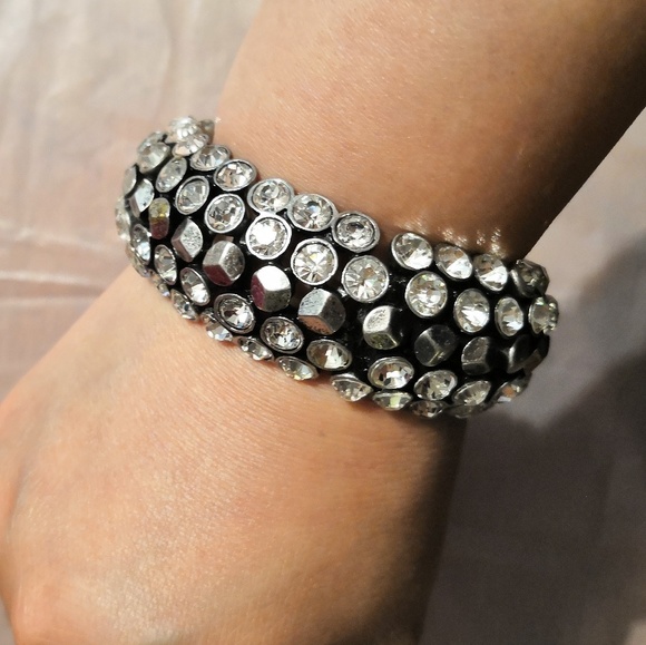 Lia Sophia rhinestones bracelet - Picture 1 of 3